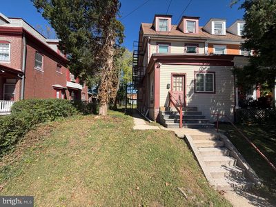 315 W Fornance St