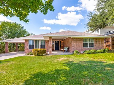 9005 Lanshire Dr