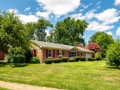 2013 Alexandria Dr