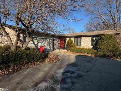 1401 N Elm St