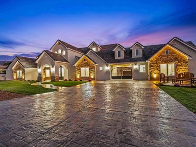 11800 Anaheim Ave NE