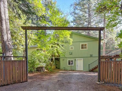 20460 Cedar View Ct