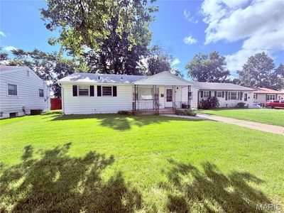 80 Florissant Park Dr