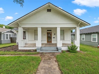 2616 Fort Ave