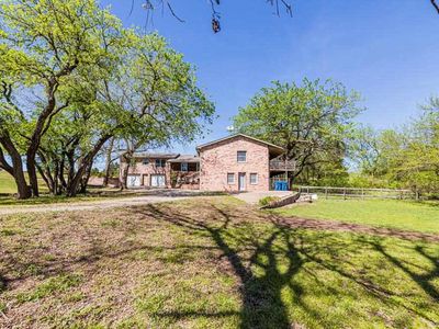2519 N Taylor Ln