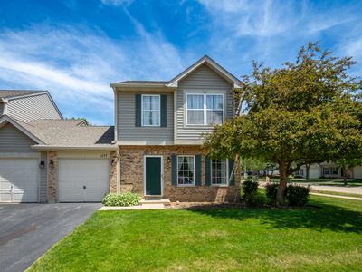 1277 N Village Dr