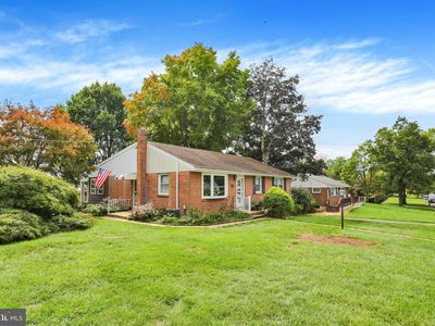 1000 Rhodora Ave