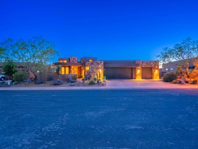 3202 S Sandstone Dr