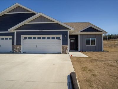 3335 Sunflower Lane