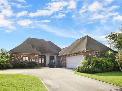 4046 Driftwood Dr