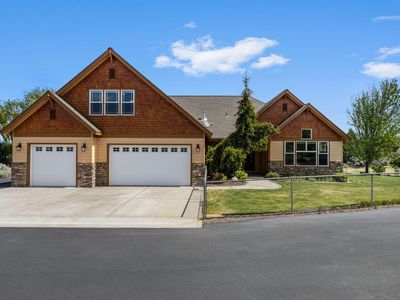 2310 SE Bitterbrush Dr