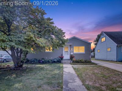 1287 Hunter Ave