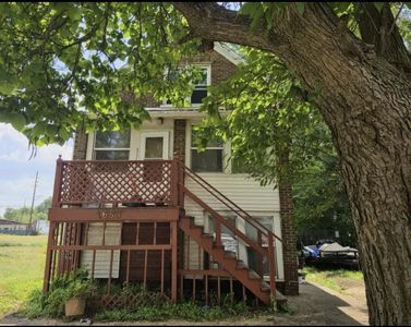 1653 W 10th Pl
