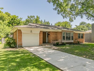 728 Judy Ln