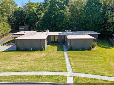 1004 W Crescent Dr