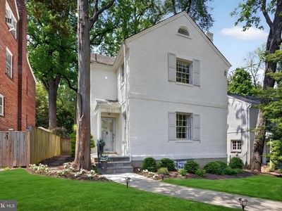 6120 32nd Pl NW