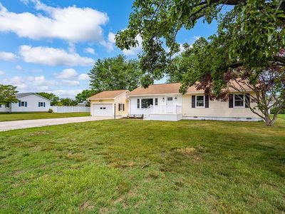 7 Tiffany Dr