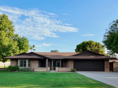10517 W Earll Dr