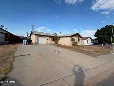 4415 N 56TH Drive