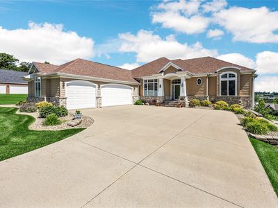 6706 Cedar View Ct NE
