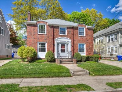 70 Sargent Ave