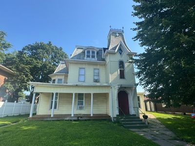 Property at 538 10th Ave S, Clinton, IA