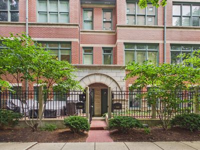Property at 1445 S Indiana Ave, Chicago, IL