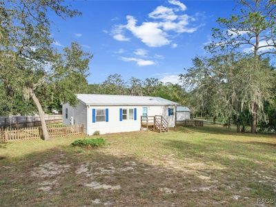 1047 E Figaro Ct