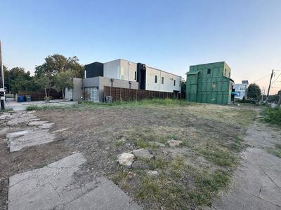 2111 Annex Ave