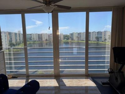 101 SE 3rd Ave APT 506