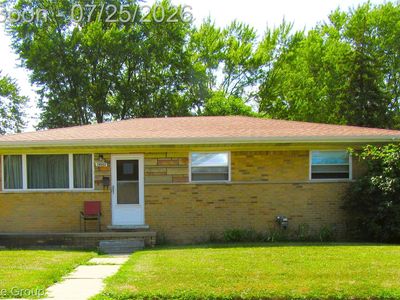 24503 Campbell Ave