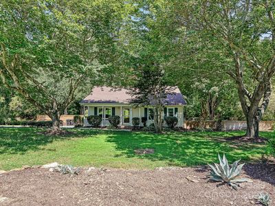 3301 Basilwood Cir