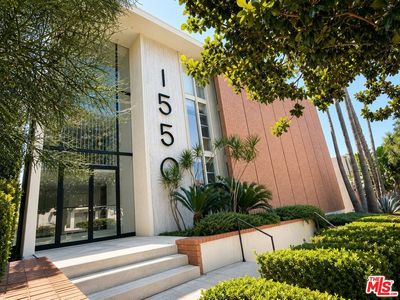 1550 N Laurel Ave APT 301