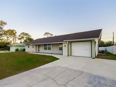 536 Lakehurst Ave NW