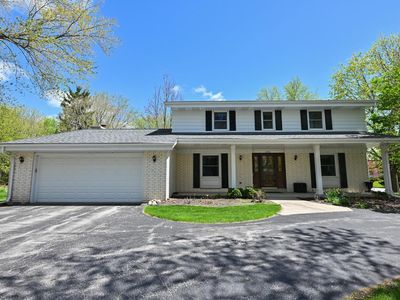 2490 De Carlin DRIVE
