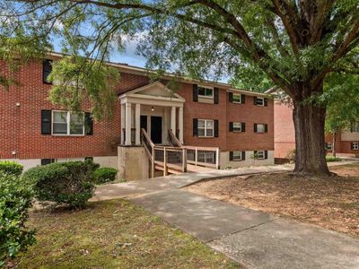 601 Riverhill Cir APT E3