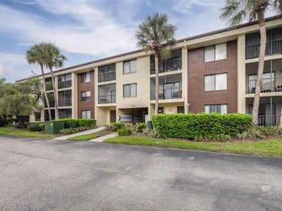 13602 S VILLAGE DRIVE #1107