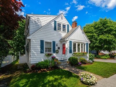11 Country Rd