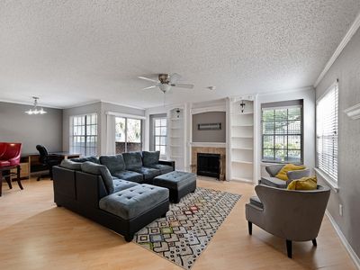 2300 Old Spanish Trl APT 1077