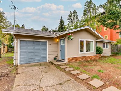 19 NE 148th Ave