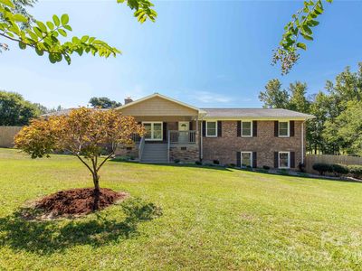 613 W Doc Garris Rd