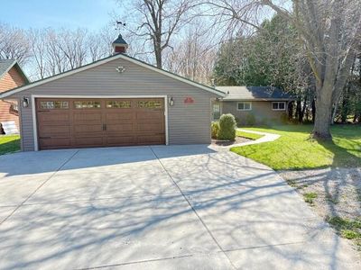 6770 Lee Harbor LANE