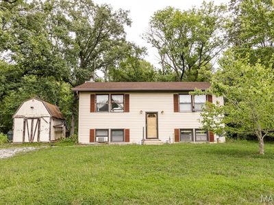 Property at 10609 Town Hall Rd, Mascoutah, IL