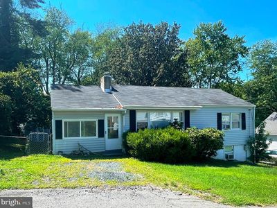 292 Dresser Ave