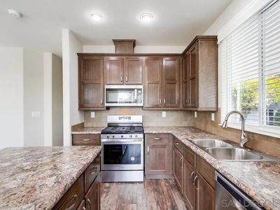 1951 47th St Spc 71