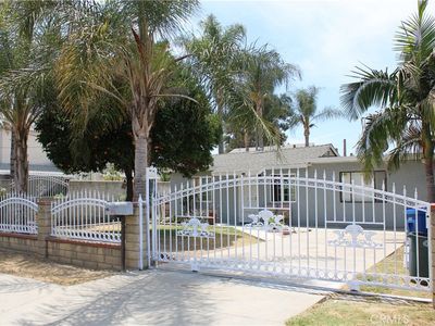 12130 Elliott Ave