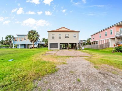 3811 Las Palmas Blvd