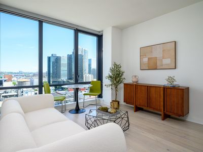 155 Bay St Unit 1701