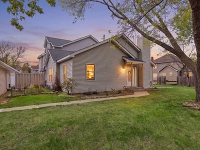 Property at 10270 Arrowwood Dr, Eden Prairie, MN