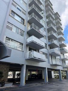1470 NE 125th Ter APT 205